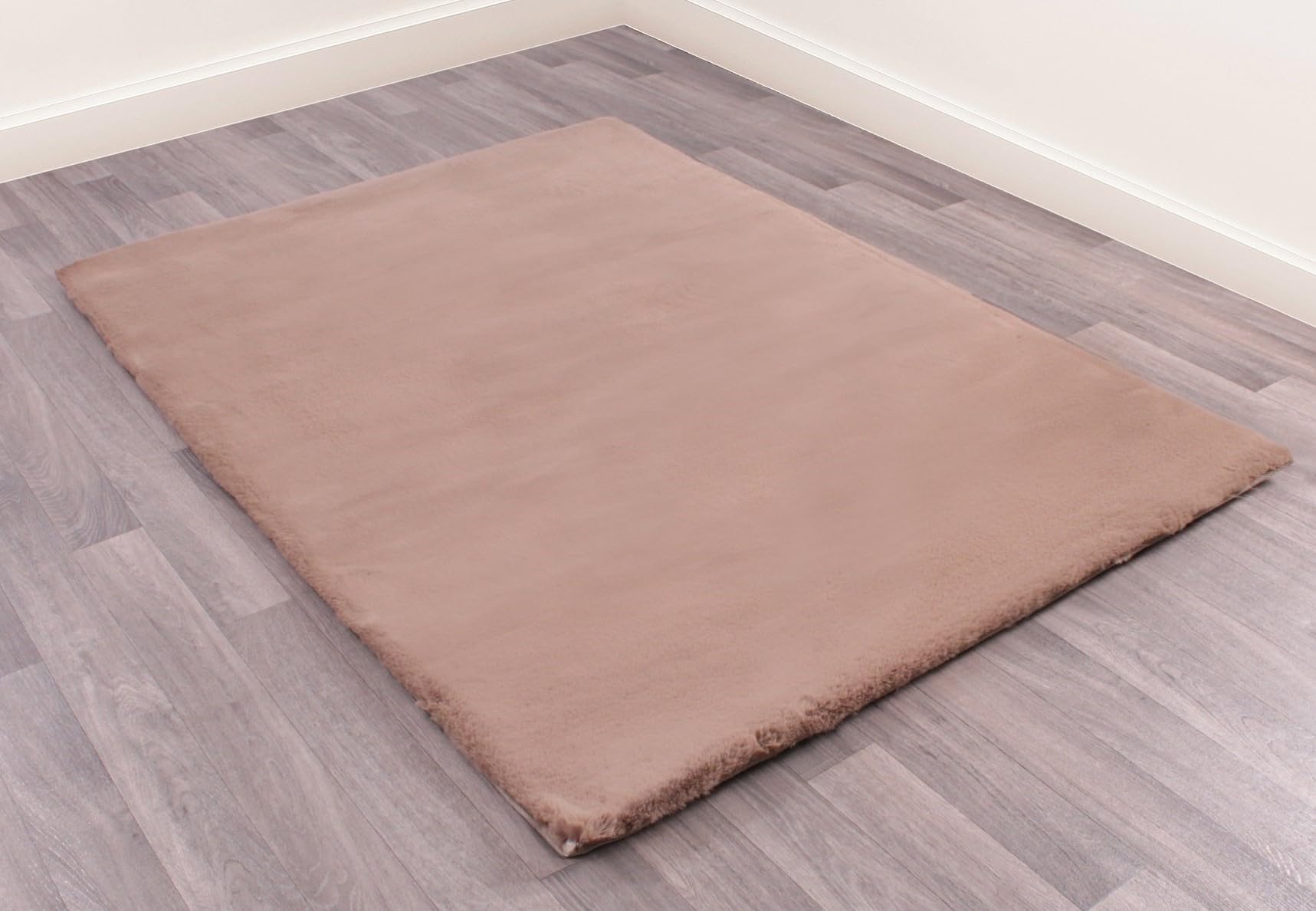 Lord of Rugs Lux Faux Fur Rug for Bedroom Dining Living Room Carpet Super Soft Fluffy Plush Plain Modern Floor Shaggy Rug
