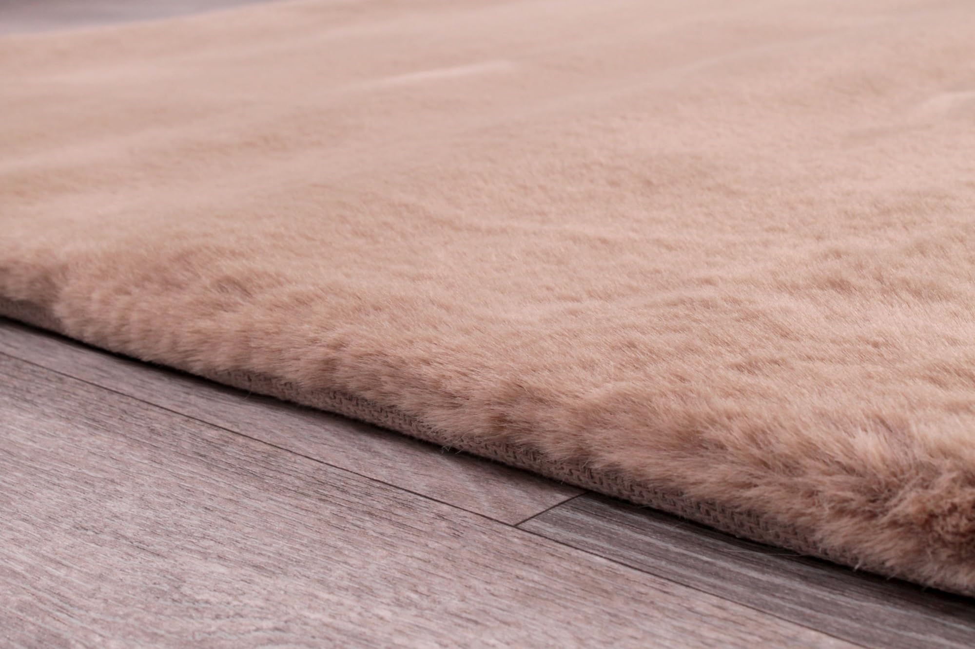 Lord of Rugs Lux Faux Fur Rug for Bedroom Dining Living Room Carpet Super Soft Fluffy Plush Plain Modern Floor Shaggy Rug