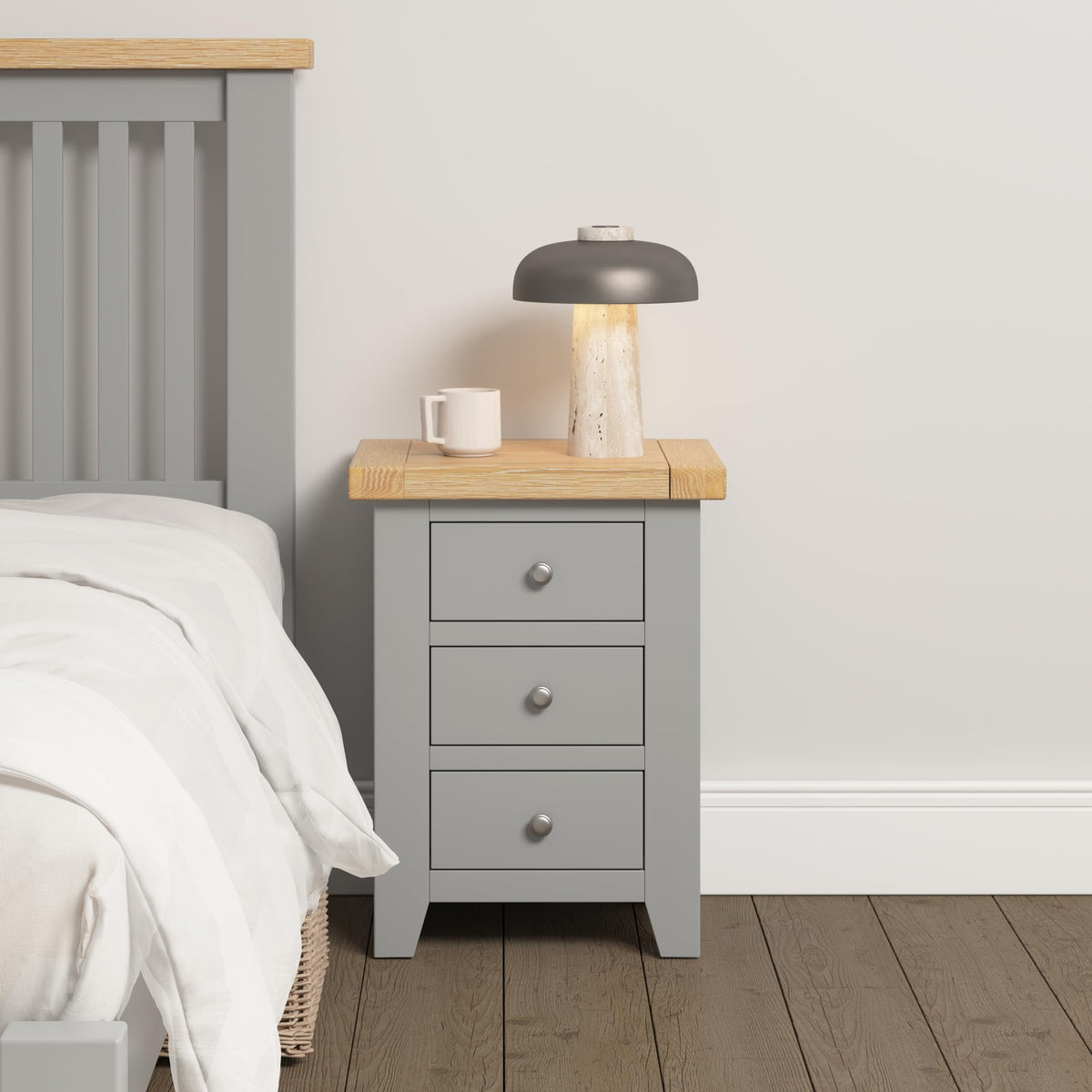 Seconique Windsor 3 Drawer Bedside in Natural Oak