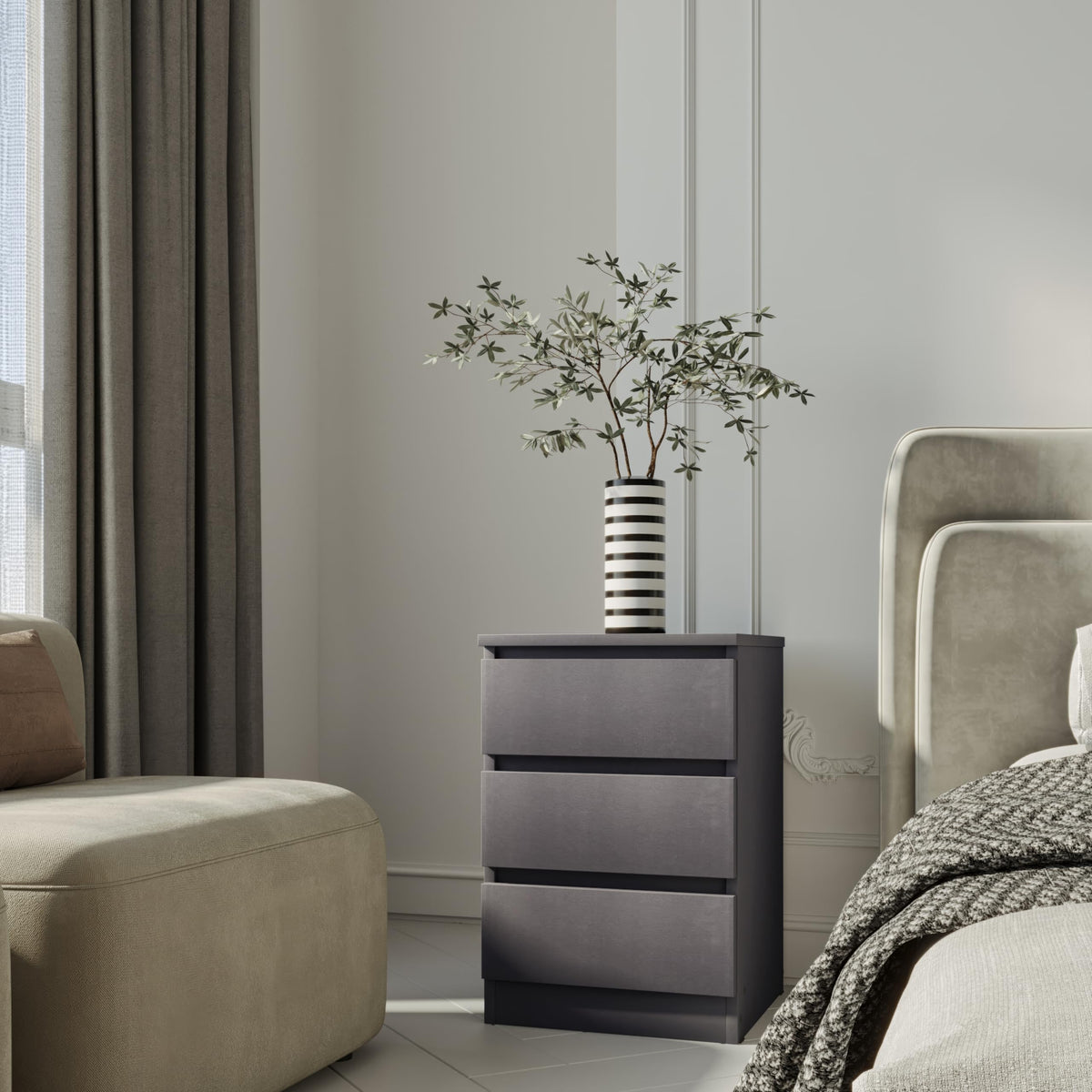 Seconique Malvern 3 Drawer Bedside