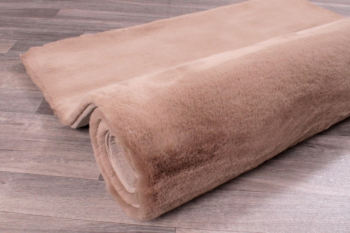 Lord of Rugs Lux Faux Fur Rug for Bedroom Dining Living Room Carpet Super Soft Fluffy Plush Plain Modern Floor Shaggy Rug