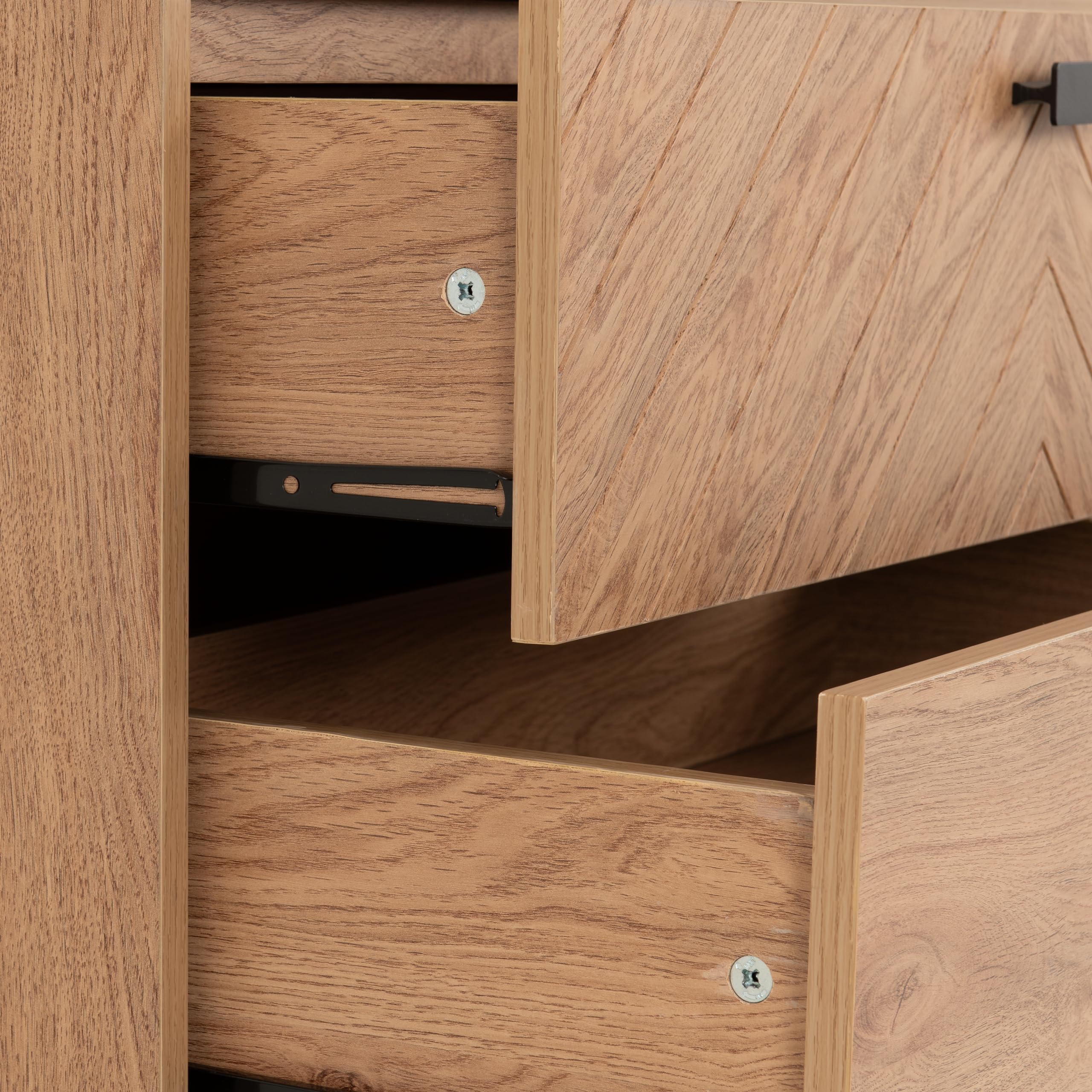 Seconique Leon 3 Drawer Chest in Medium Oak Effect